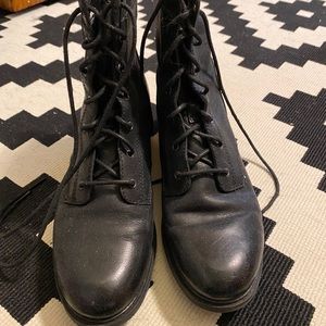 Lace-up Timberland Boots